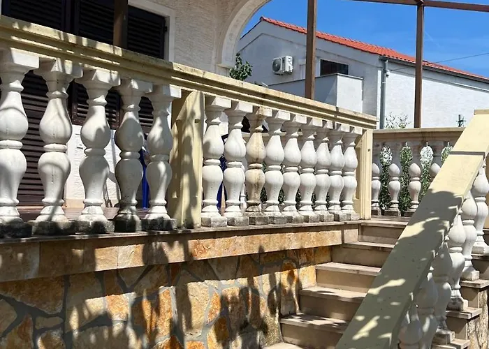 Fam B アパート *